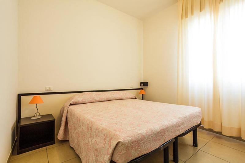 Residence Roxy Misano Adriatico Exterior foto