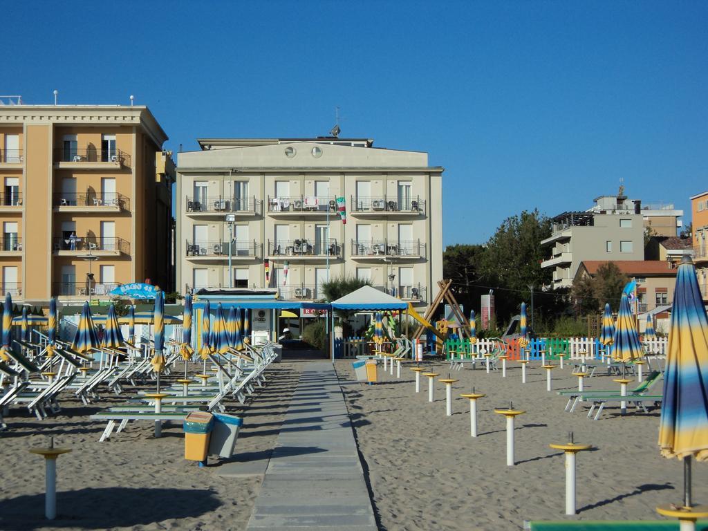 Residence Roxy Misano Adriatico Exterior foto